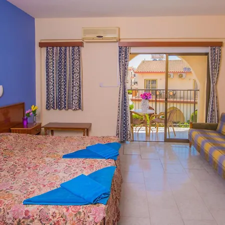 Aparthotel Windmills 3*